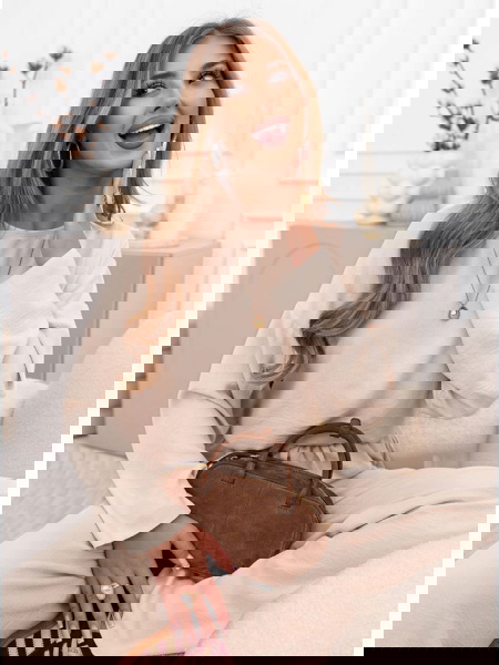 Beżowy komplet bluzka i...