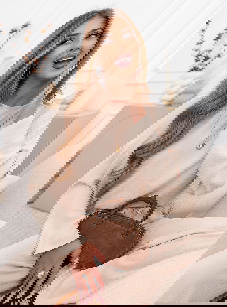 Beżowy komplet bluzka i spodnie...