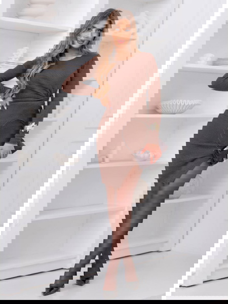 Prążkowana sukienka mini z... 2