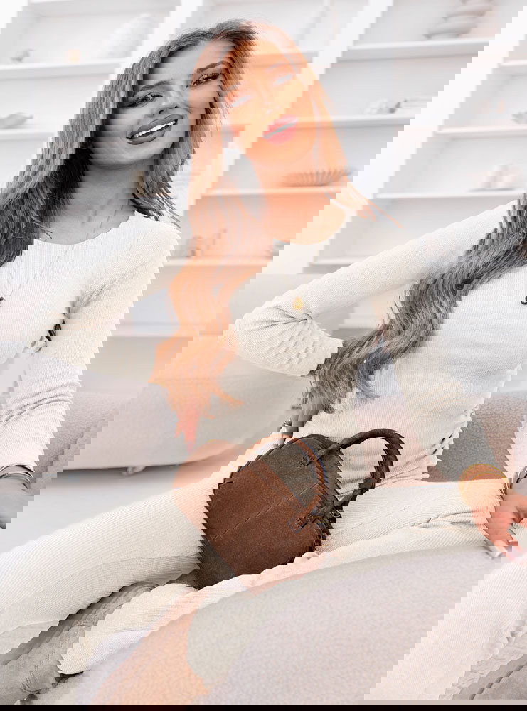 Prążkowany komplet dopasowana bluzka...