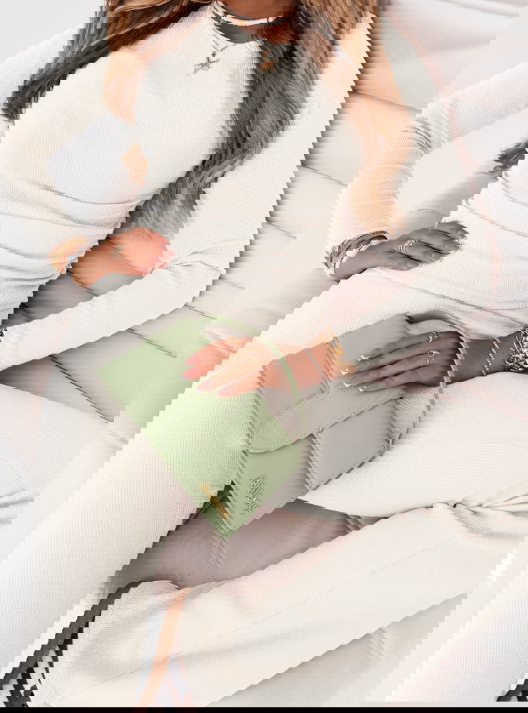 Prążkowany komplet dopasowana bluzka...