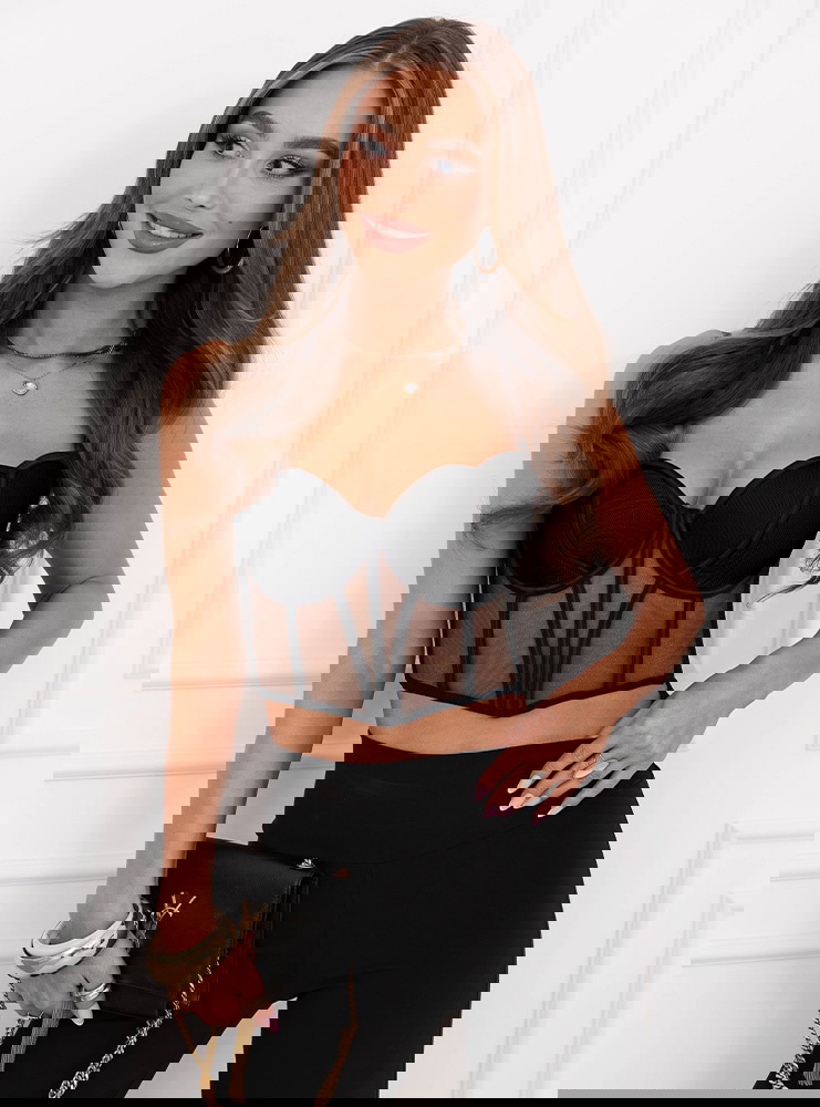 Czarny biustonosz gorsetowy Taiga