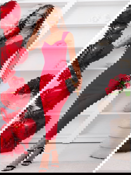 Malinowa dopasowana... 2