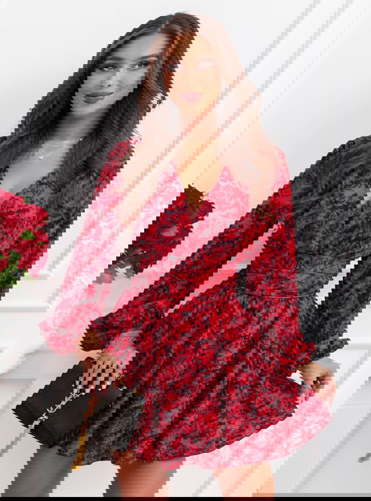 Kombinezon jak sukienka z bufiastymi...