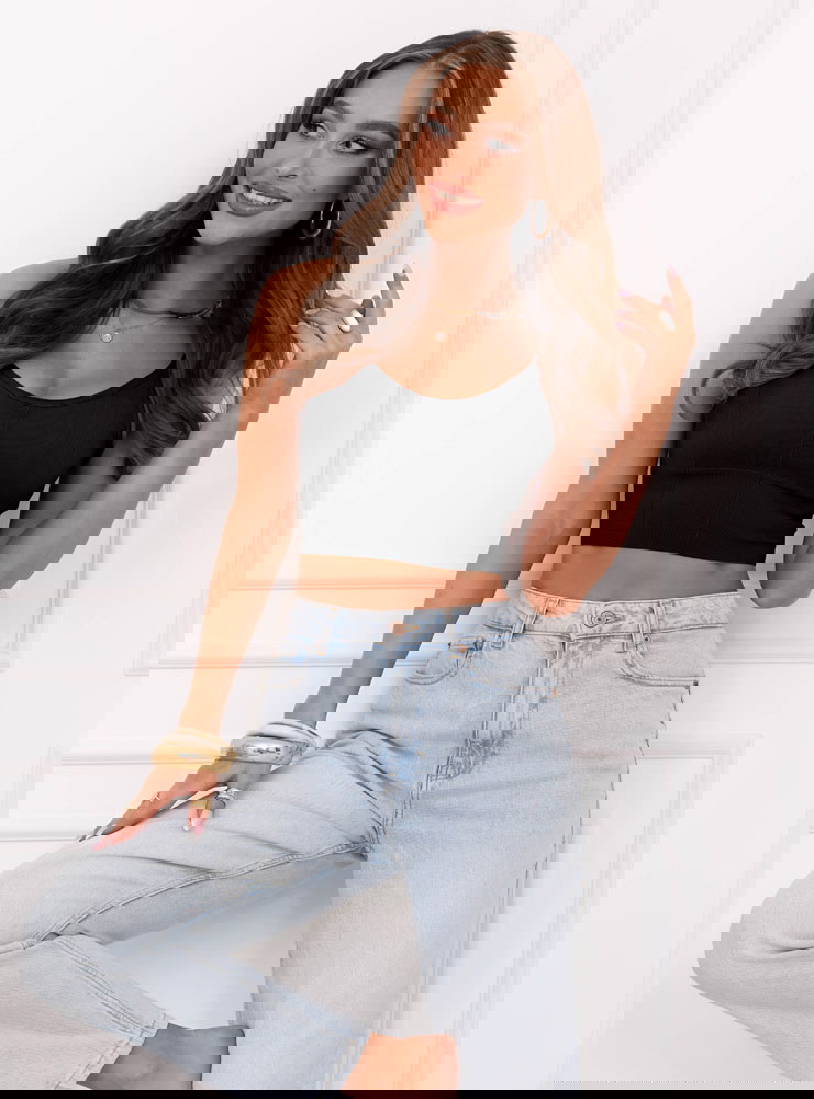 Czarny biustonosz typu crop top Cadynaa