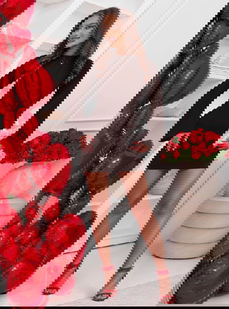 Czekoladowa dopasowana sukienka z...