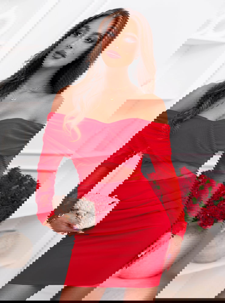 Malinowa sukienka mini z tiulowymi...