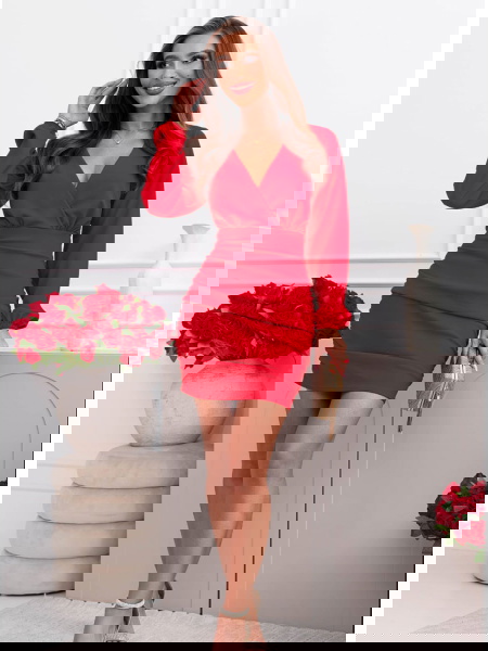 Malinowa sukienka mini z...