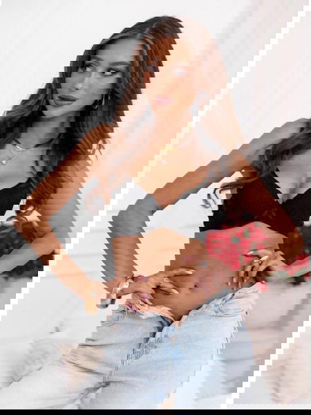 Czarny biustonosz z koronką...