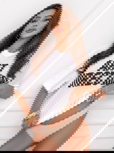 Beżowe bezszwowe majtki Midea 2