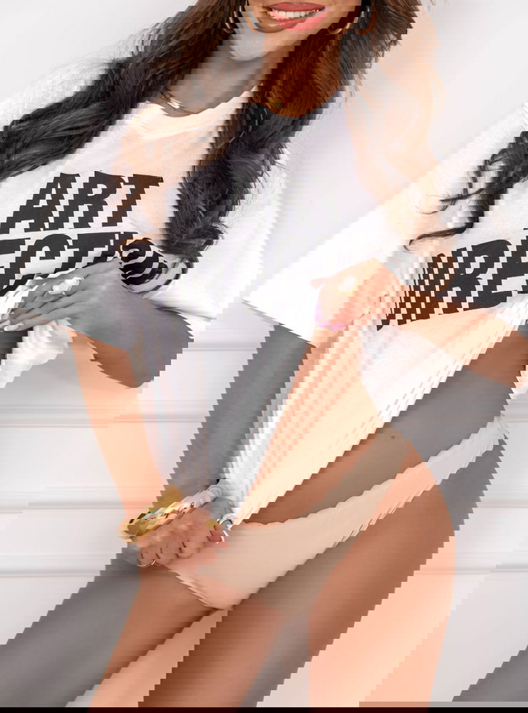 Beżowe bezszwowe majtki Midea