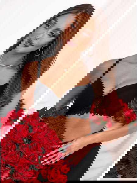 Czarny stanik z koronką...