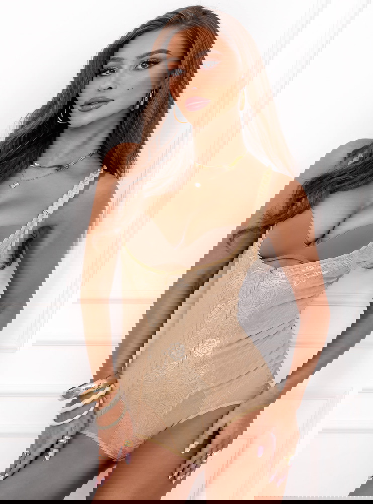 Beżowe body modelujące Alimmo