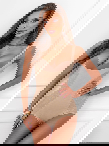 Beżowe body modelujące Boletta