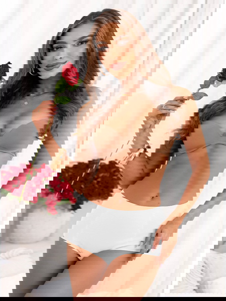 Białe gładkie majtki... 2