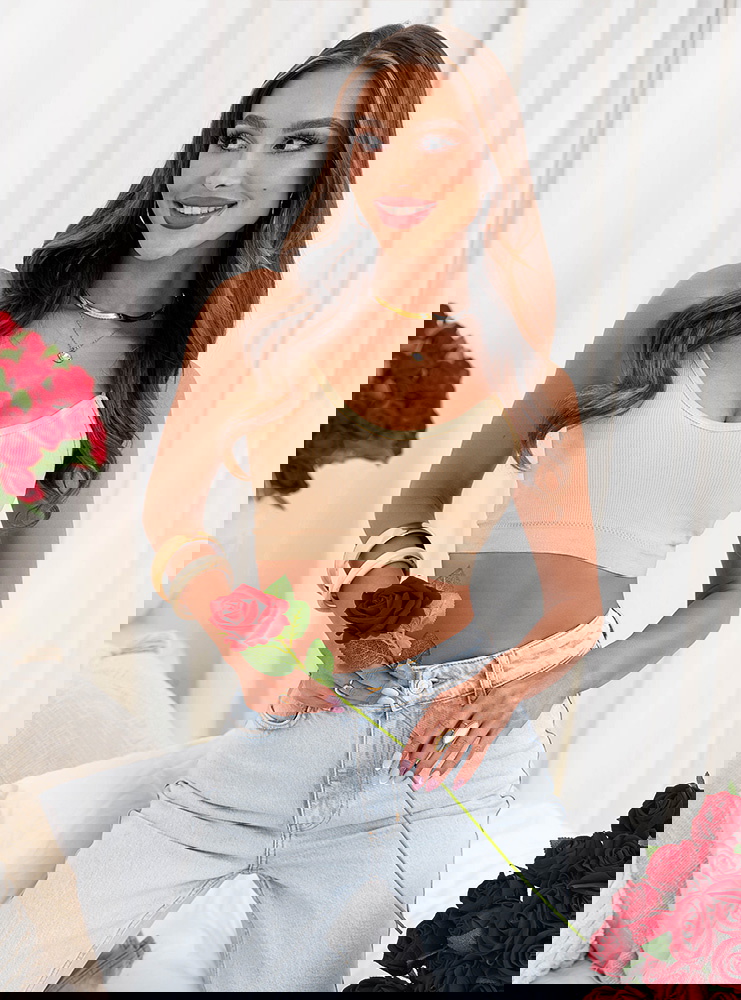 Beżowy stanik typu crop top Forienna