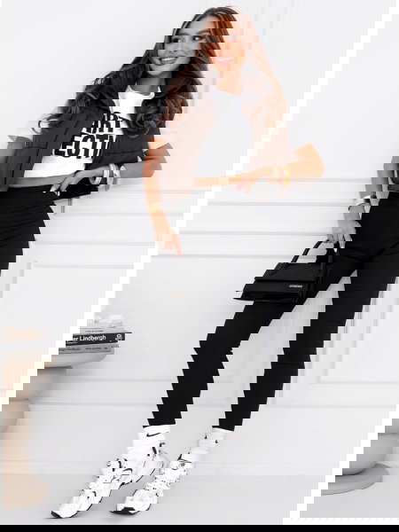 Czarne prążkowane... 2