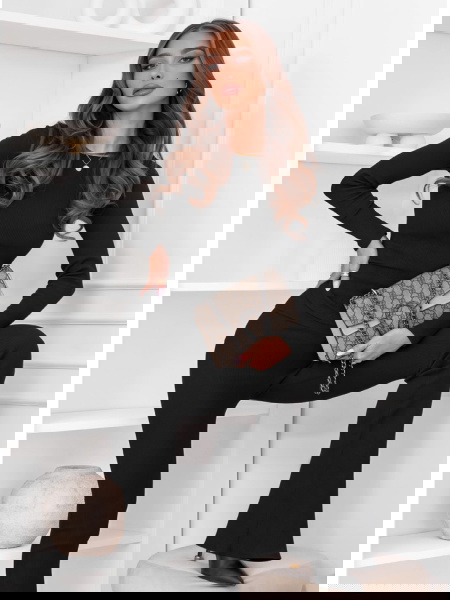 Czarny prążkowany komplet...