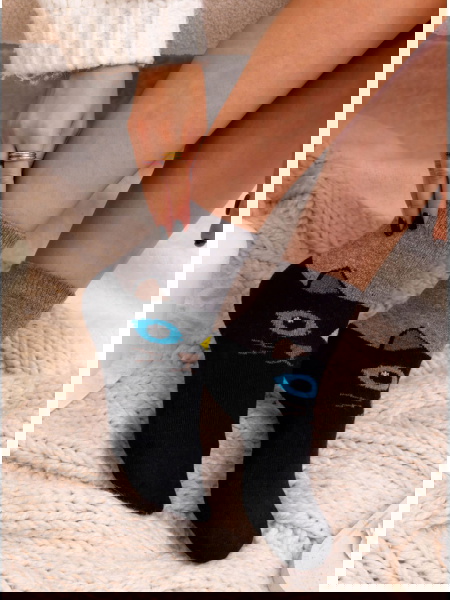 Czarne skarpetki z ozdobnym...