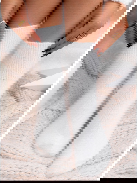 Białe miękkie skarpetki... 2