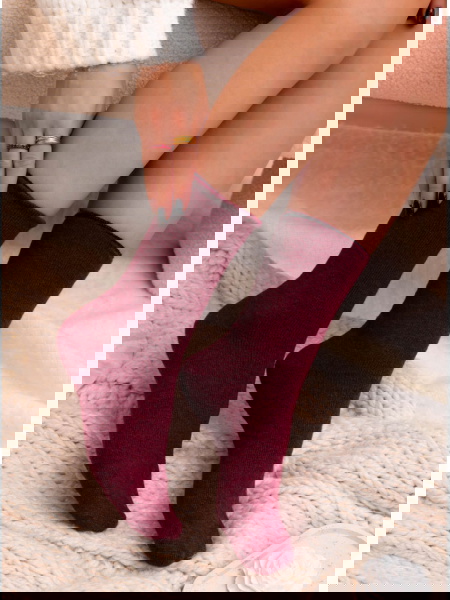 Bordowe długie skarpetki...