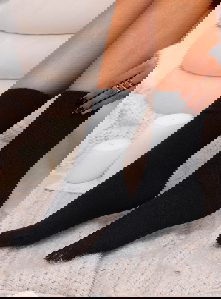 Czarne długie skarpetki damskie Maunette