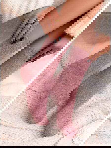 Pudrowe skarpetki damskie...