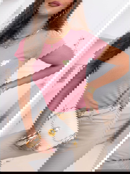 Pudrowa koszulka na krótki...