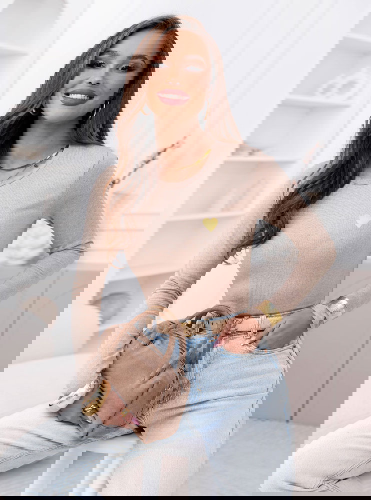 Jasnobeżowa koszulka na długi rękaw z...