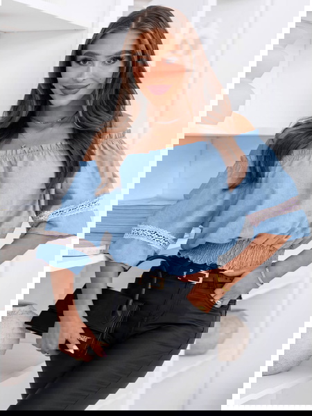 Błękitna bluzka typu... 2