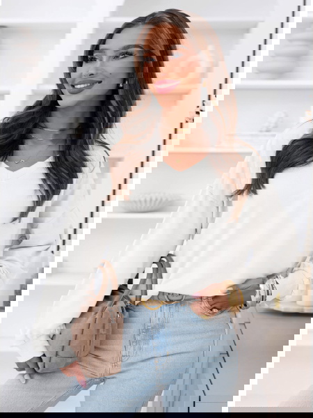 Biała bluza oversize z...