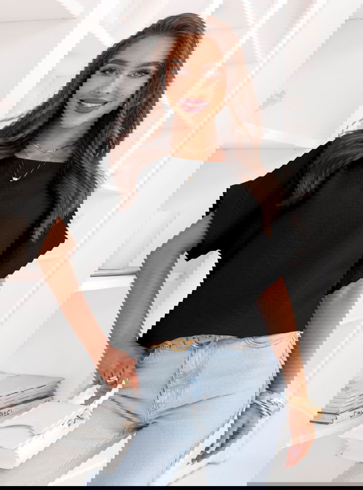 Czarna bluzka z krótkim rękawem Kandace