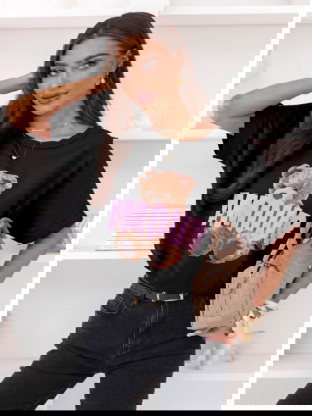 Czarna bluzka z ozdobnym...