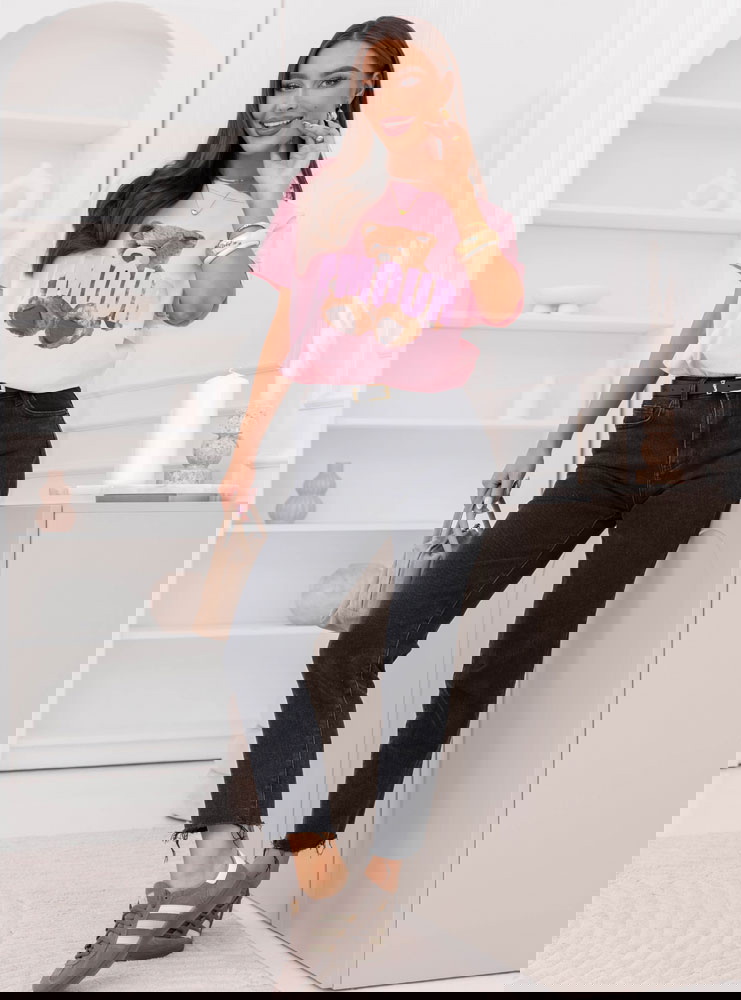 Pudrowa bluzka z ozdobnym nadrukiem...