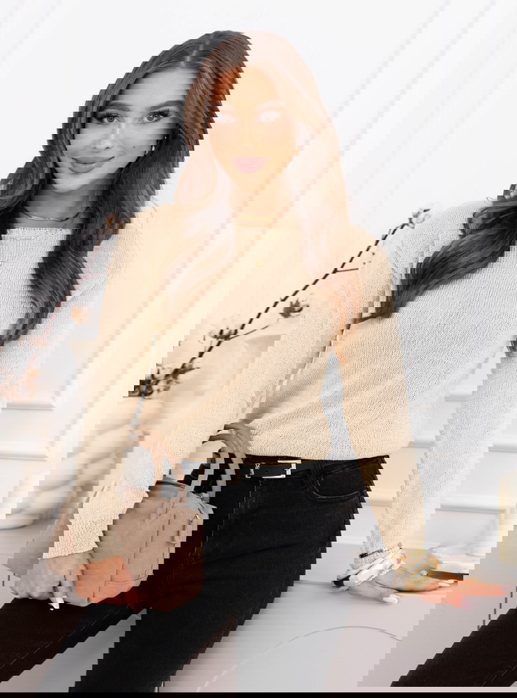 Beżowy sweter z dekoltem w łódkę Itsaso