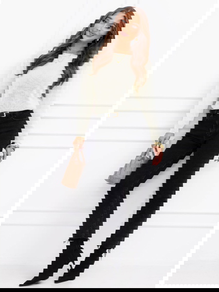 Sweter z dekoltem w łódkę... 2