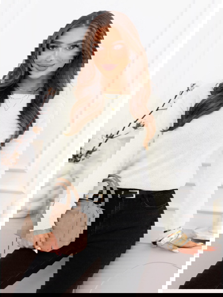 Sweter z dekoltem w łódkę...