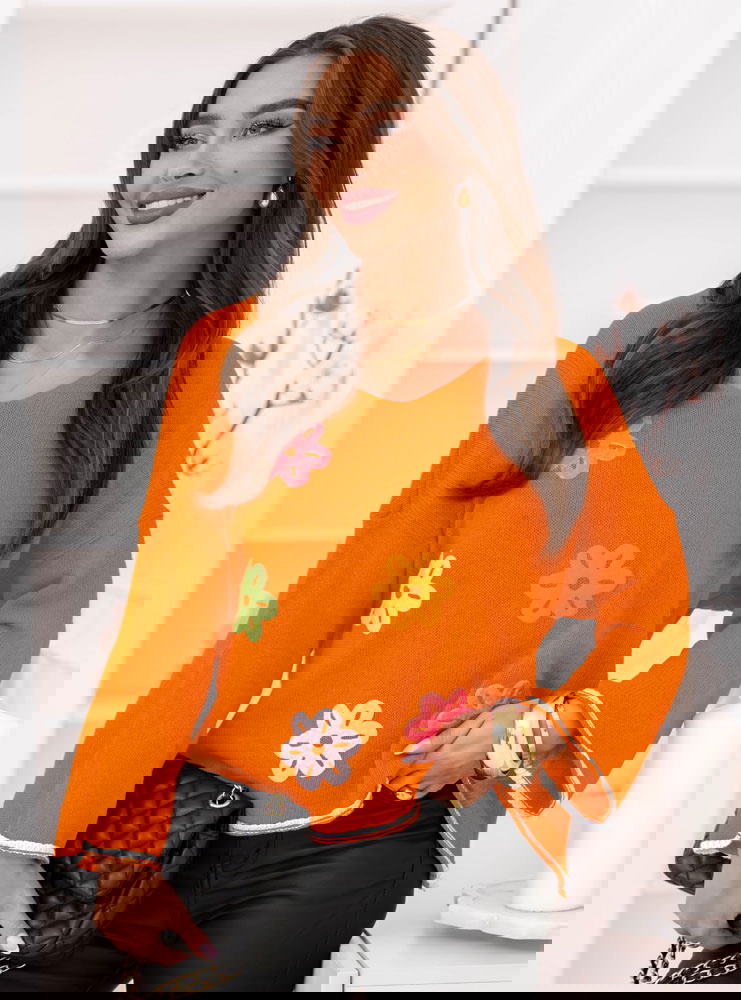 Pomarańczowy sweter z ozdobnymi...