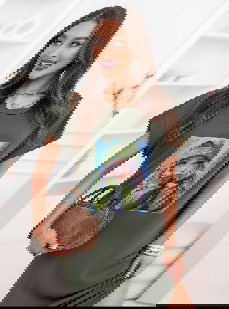 Sukienka z ozdobnym nadrukiem...