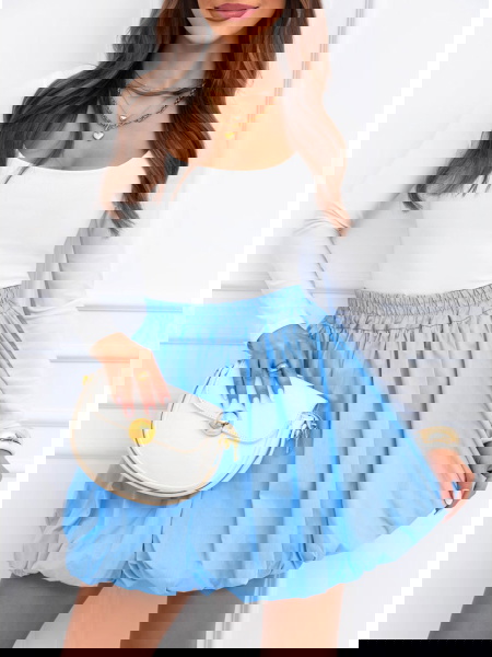 Błękitna mini spódniczka... 2