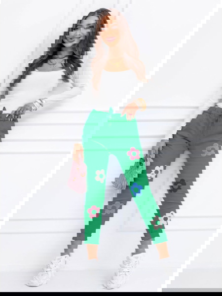 Zielone spodnie z ozdobnymi...