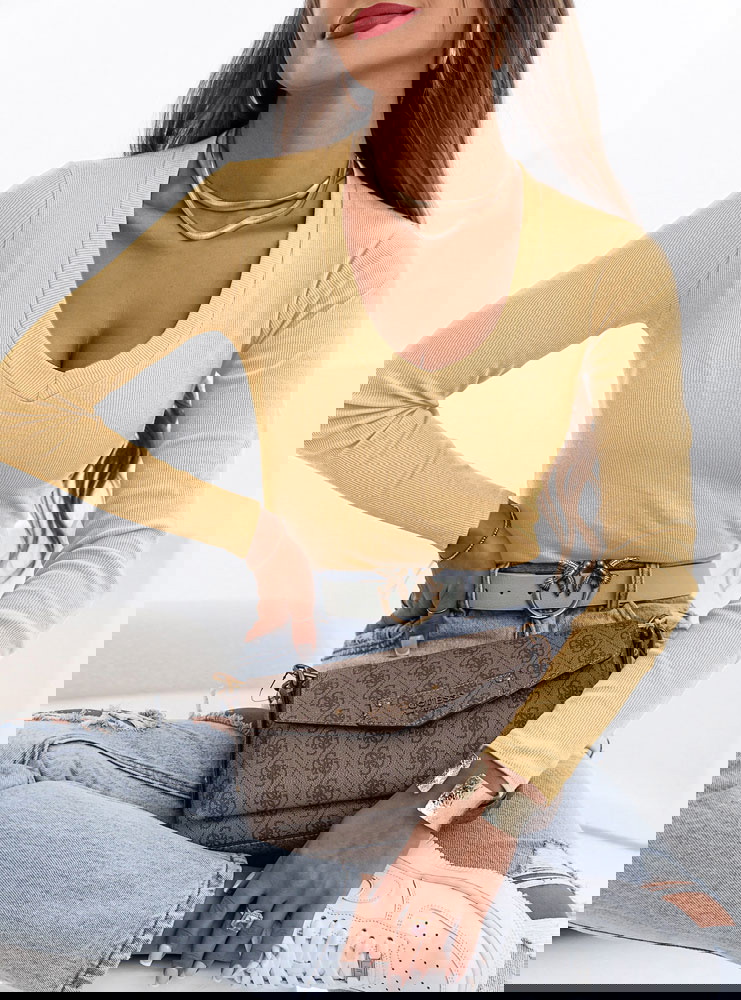 Prążkowana bluzka z dekoltem w serek...