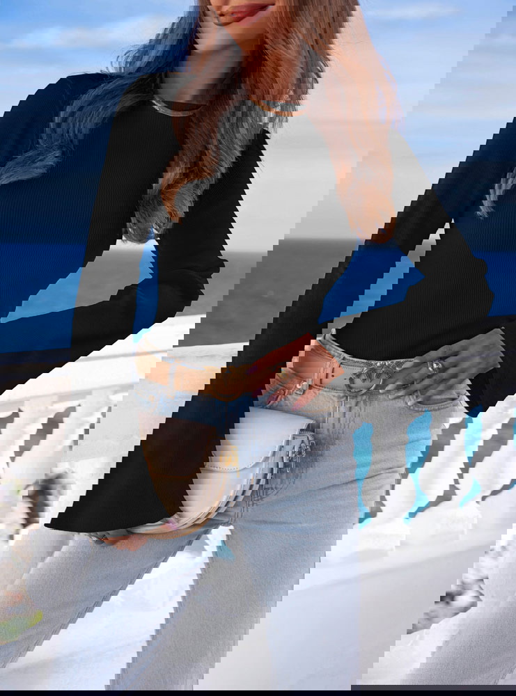 Czarna prążkowana bluzka z...