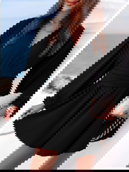 Czarny kombinezon jak...