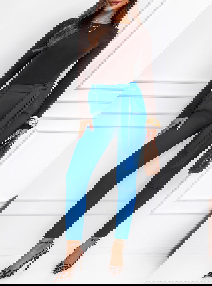 Chabrowe spodnie z paskiem Amparol