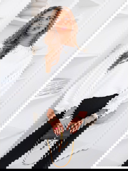 Bluzka z bufiastymi...