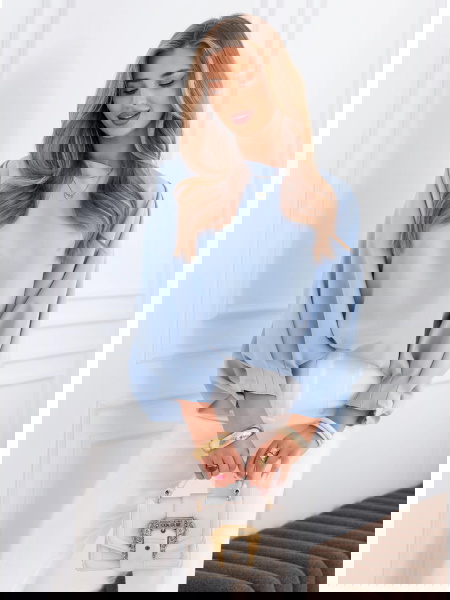 Błękitna bluzka z...