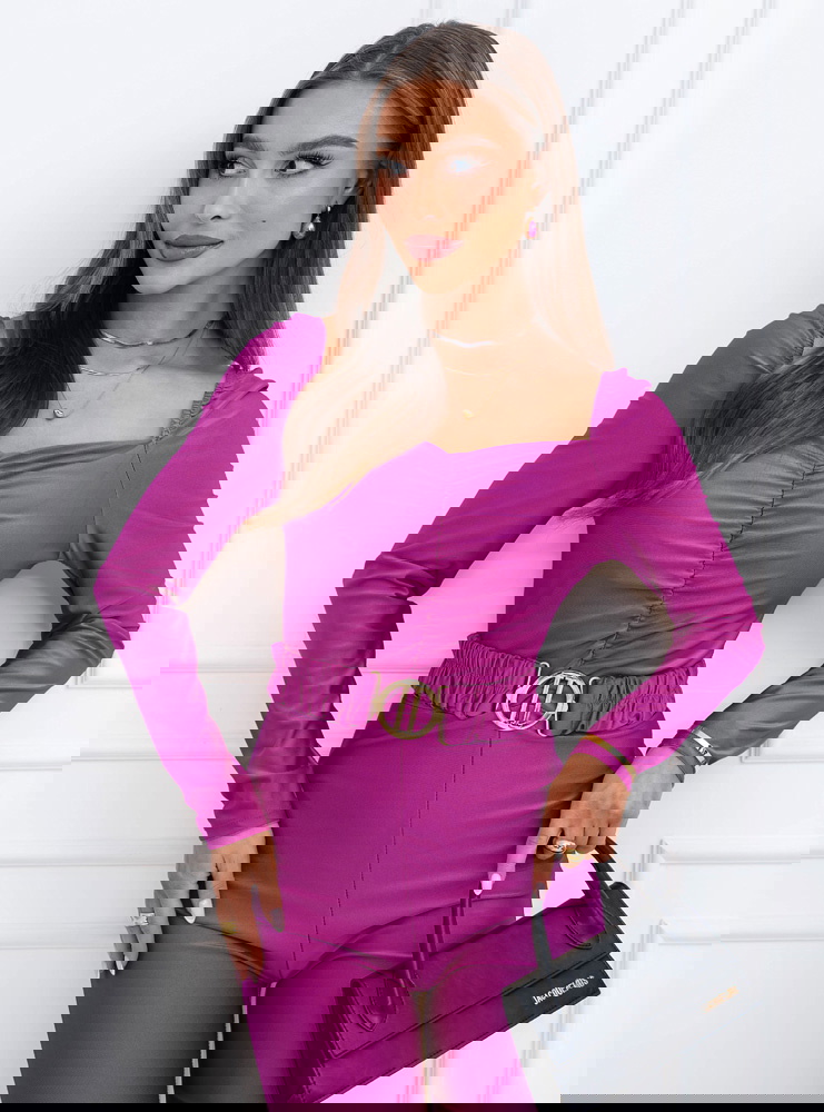 Fioletowy kombinezon z ozdobnym...