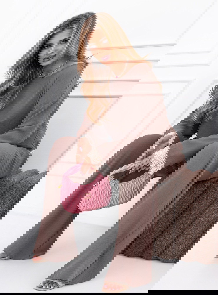 Komplet z koronkowymi wstawkami...