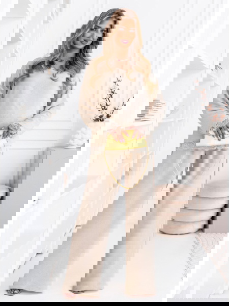 Beżowy komplet z...